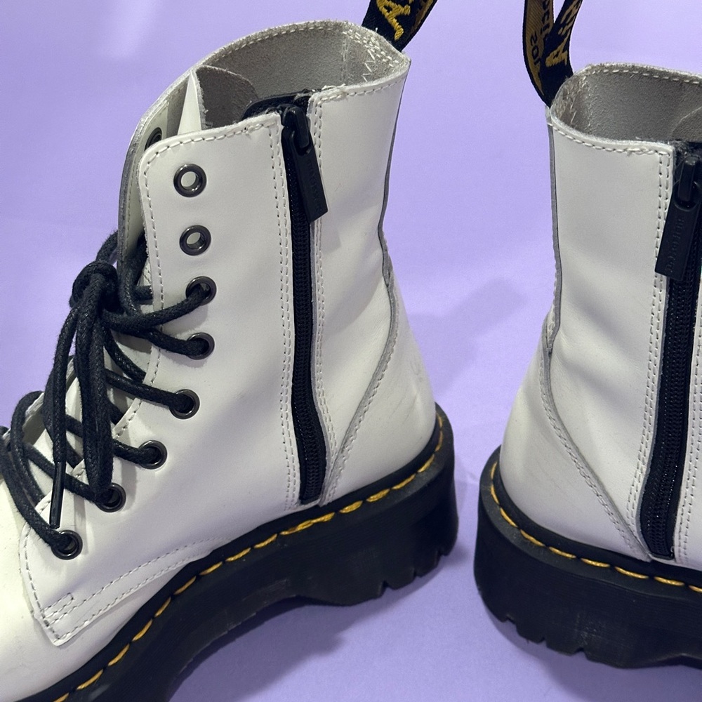Dr Martens Jadon- white platform Leather Lace-Up Boots - Picture 4 of 8